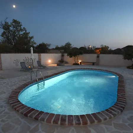 Palace Zadarvillas Donji Zemunik