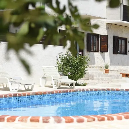 Palace Zadarvillas Βίλα *